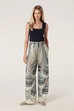Load image into Gallery viewer, Maxime Pant-Shell Print