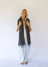 Load image into Gallery viewer, Shawl-Charcoal