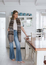 Load image into Gallery viewer, Scarf-Country