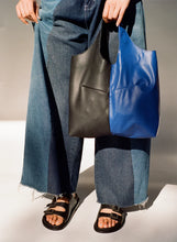 Load image into Gallery viewer, Buckled Up Fuss-Black