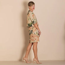 Load image into Gallery viewer, Roses Linen Birdie Jacket