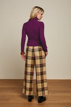 Load image into Gallery viewer, Marlene Cropped Pants Dreamer Check-Pine Green