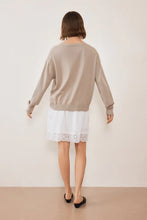 Load image into Gallery viewer, Studio Cotton V-Neck-Gauze