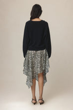 Load image into Gallery viewer, Moss Sweater-Black
