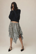 Load image into Gallery viewer, Moss Sweater-Black
