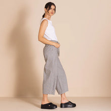 Load image into Gallery viewer, Check Barrel Pant-Navy/Cream