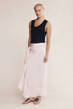 Load image into Gallery viewer, Caster Skirt-Fleur