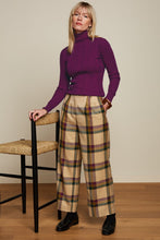 Load image into Gallery viewer, Marlene Cropped Pants Dreamer Check-Pine Green