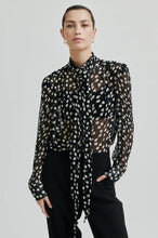 Load image into Gallery viewer, Drop Shirt-Black