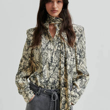Load image into Gallery viewer, Sneaky Shirt-Black Sand