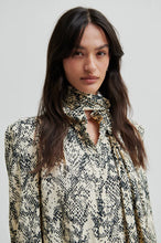 Load image into Gallery viewer, Sneaky Shirt-Black Sand
