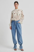 Load image into Gallery viewer, Florala Blouse-Summer Sand