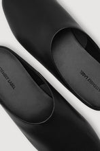 Load image into Gallery viewer, Aiden Leather Slide-Black