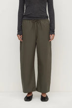 Load image into Gallery viewer, Amara Pant-Dark Military