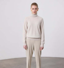 Load image into Gallery viewer, Ashwell Rollneck-Putty
