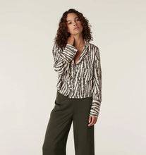 Load image into Gallery viewer, Sabine Blouse-Speckle Print (Black / Off White)