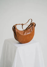 Load image into Gallery viewer, Pelle Bag-Chestnut Antique