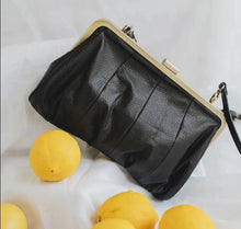 Load image into Gallery viewer, Etta Crossbody-Textured Noir