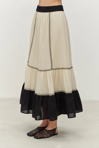 Erato-Black/Off white