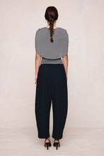 Load image into Gallery viewer, Ferrago Top-Charcoal