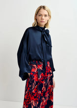 Load image into Gallery viewer, Gol Oversized Top-Navy Blue