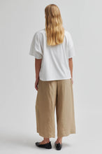 Load image into Gallery viewer, Grenoble Cropped Trousers-Camel