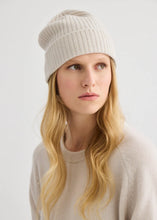 Load image into Gallery viewer, Cashmere Beanie-Oyster