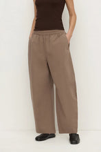 Load image into Gallery viewer, Elaine Washed Cotton Pant-Dark Sand