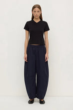 Load image into Gallery viewer, Lola Barrel Pant-Navy