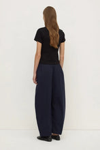 Load image into Gallery viewer, Lola Barrel Pant-Navy