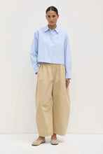 Load image into Gallery viewer, Lola Barrel Pant-Tan