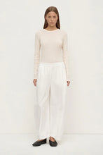 Load image into Gallery viewer, Lola Barrel Pant-White