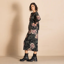 Load image into Gallery viewer, Old Roses Balmoral Cardi-Old Roses