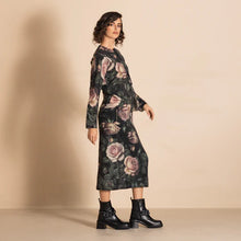 Load image into Gallery viewer, Old Roses Balmoral Cardi-Old Roses