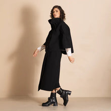 Load image into Gallery viewer, Dublin Tuck Jacket-Black