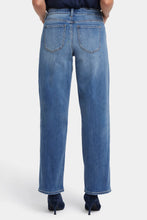 Load image into Gallery viewer, Jemma Barrel Jean-Barcelona Breeze