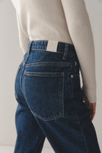 Load image into Gallery viewer, Straight Leg Jean-Mid Blue