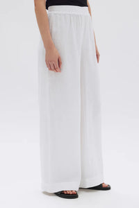 Nilsa Pant-White