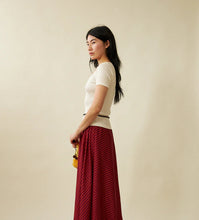 Load image into Gallery viewer, Swan Tee-Cream