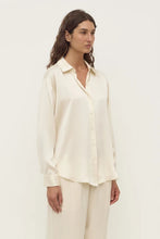Load image into Gallery viewer, Pippa Silk Long Sleeved Shirt-Cream