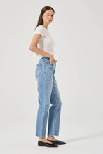 Load image into Gallery viewer, Daisy Lace Tee-Vint Wht