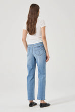 Load image into Gallery viewer, Daisy Lace Tee-Vint Wht