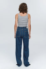 Load image into Gallery viewer, Relaxed Curve Jean-Washed Indigo