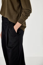 Load image into Gallery viewer, Cashmere Crew-Khaki