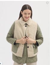 Load image into Gallery viewer, Detachable Vest Jacket-Medium Stone