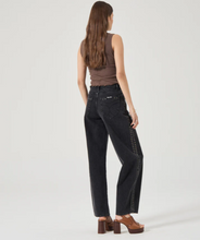 Load image into Gallery viewer, Gigi Barrel-Black Sand Eyelet