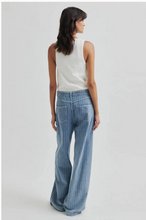 Load image into Gallery viewer, Layne Jeans-Light Blue Denim