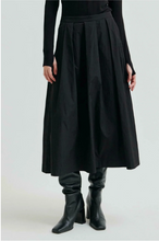 Load image into Gallery viewer, Niline Skirt-Black