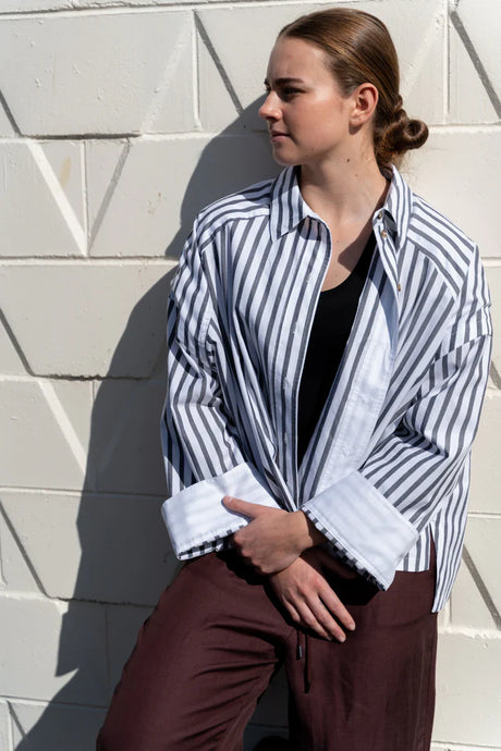 Classic Cropped Viv Shirt-Black/White Stripe