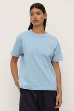 Load image into Gallery viewer, Women's Organic Base Tee-Salt